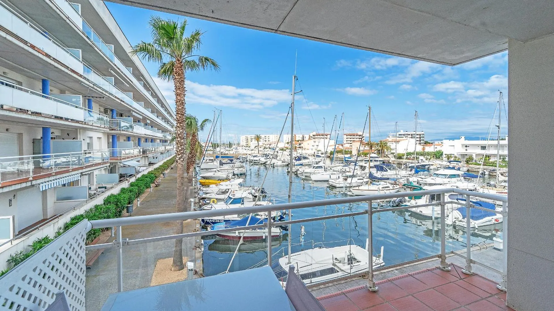 Welcs Apartamento 153 Emp Con Vistas Al Puerto Roses 0*,