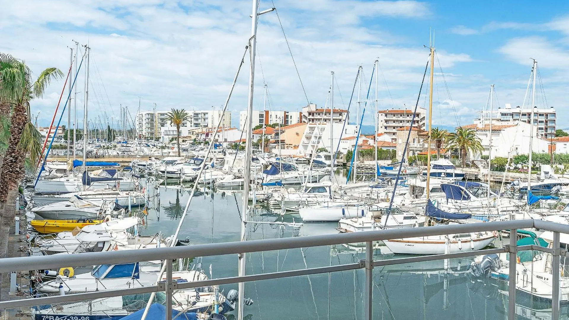 Appartamento Welcs Apartamento 153 Emp Con Vistas Al Puerto Roses